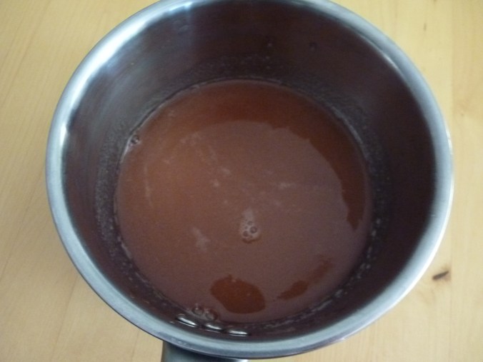 nach 5 Min. köcheln ist es eine dickere Flüssigkeit