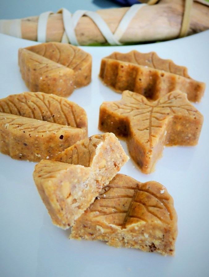 helles Haselnuss Nougat