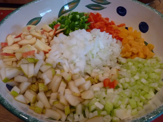 alles Obst und Gemüse kleinschneiden