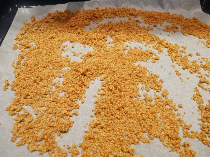 getrockneter und leicht gebräunter Quinobrei