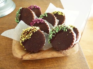 bunt, roh, vegan und ohne raffinierten Zucker